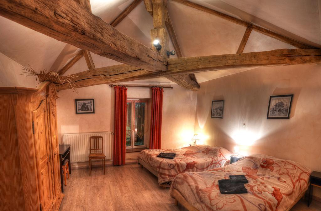 La Ferme Des 3 Suissesses Bed & Breakfast Saint-Paul  Oda fotoğraf