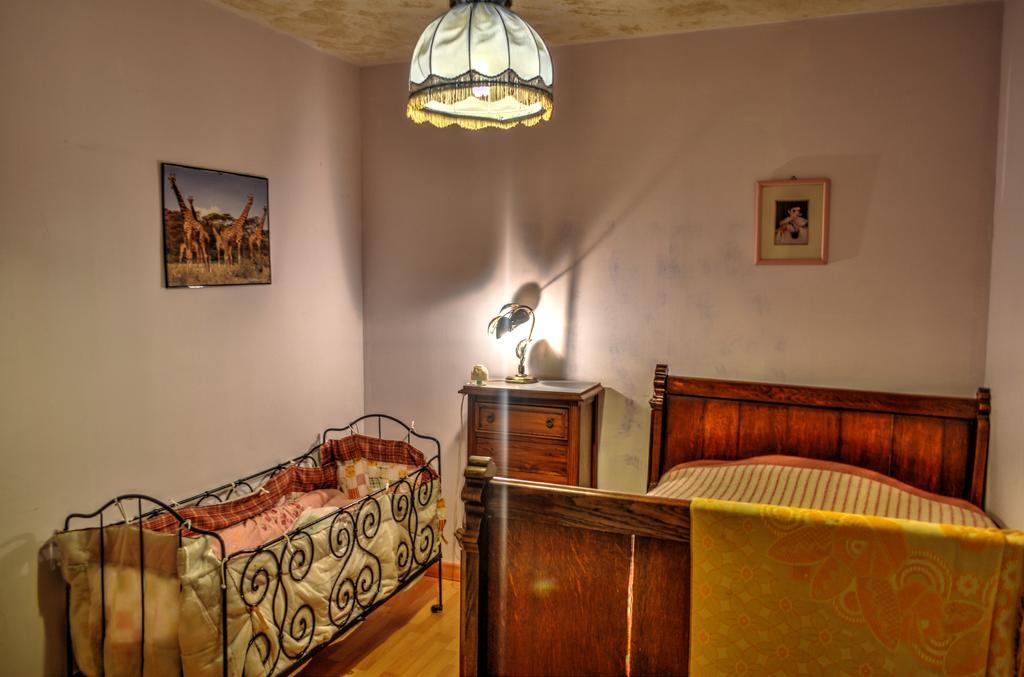 La Ferme Des 3 Suissesses Bed & Breakfast Saint-Paul  Oda fotoğraf