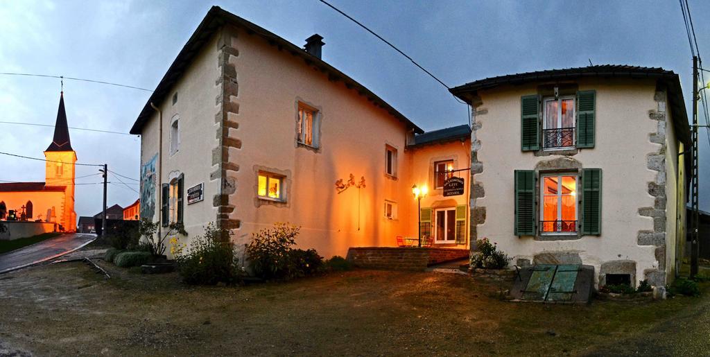 La Ferme Des 3 Suissesses Bed & Breakfast Saint-Paul  Dış mekan fotoğraf