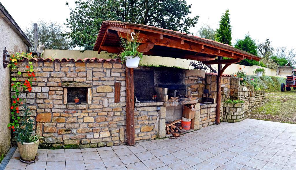 La Ferme Des 3 Suissesses Bed & Breakfast Saint-Paul  Dış mekan fotoğraf