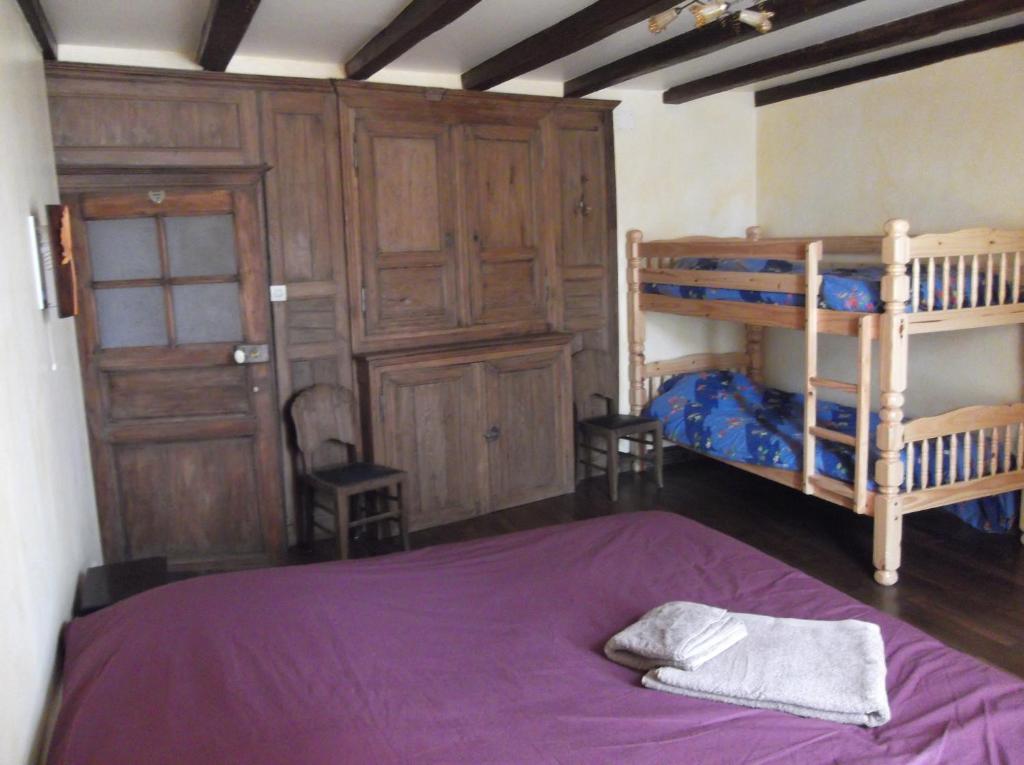 La Ferme Des 3 Suissesses Bed & Breakfast Saint-Paul  Oda fotoğraf