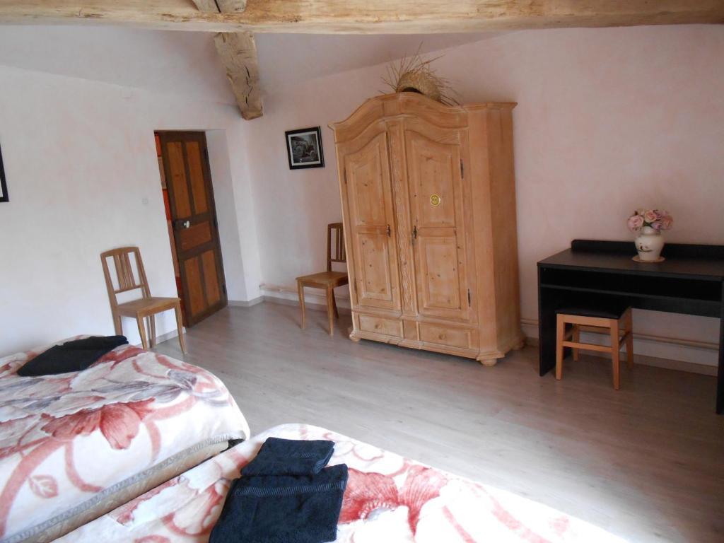 La Ferme Des 3 Suissesses Bed & Breakfast Saint-Paul  Oda fotoğraf